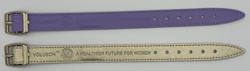 Bracelets RFID personnalisés en similicuir avec marquage, fermeture à boucle et puce NFC intégrée